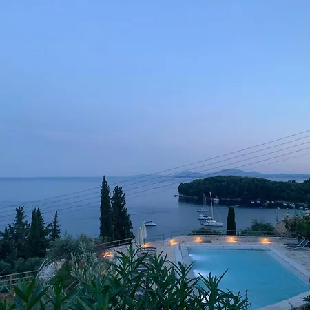 Paleopetres K-eight - Premium - - Kalami (Corfu)